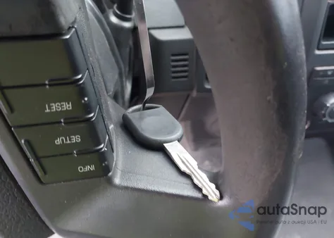 2013 Ford F-150 Xl из США, поврежденный, VIN 1FTMF1CM7DKD04487